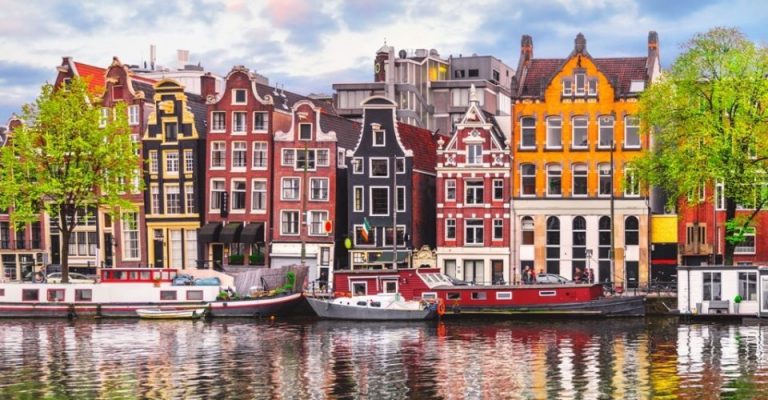 Amsterdam Tours & the 5 Best Restaurants in the City Amsterdam Tours & the 5 Best Restaurants in the City